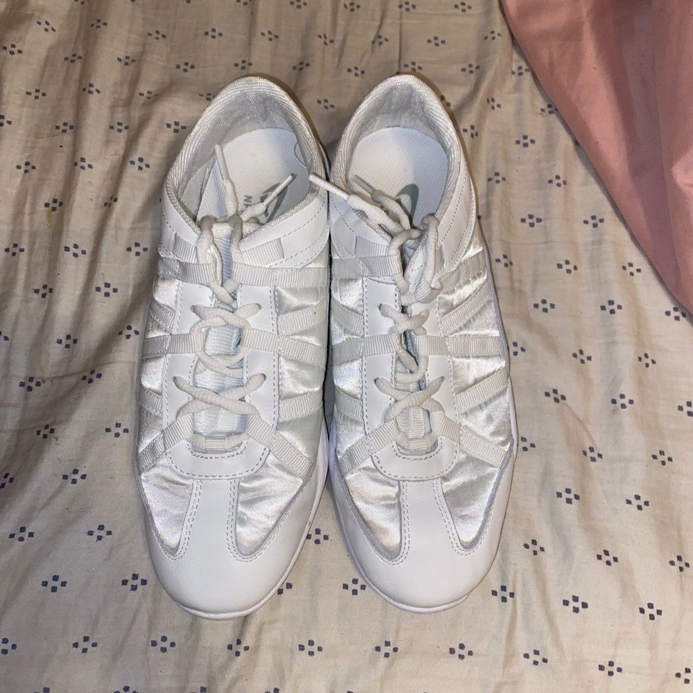 nfinity evolution cheer shoes adult size 9